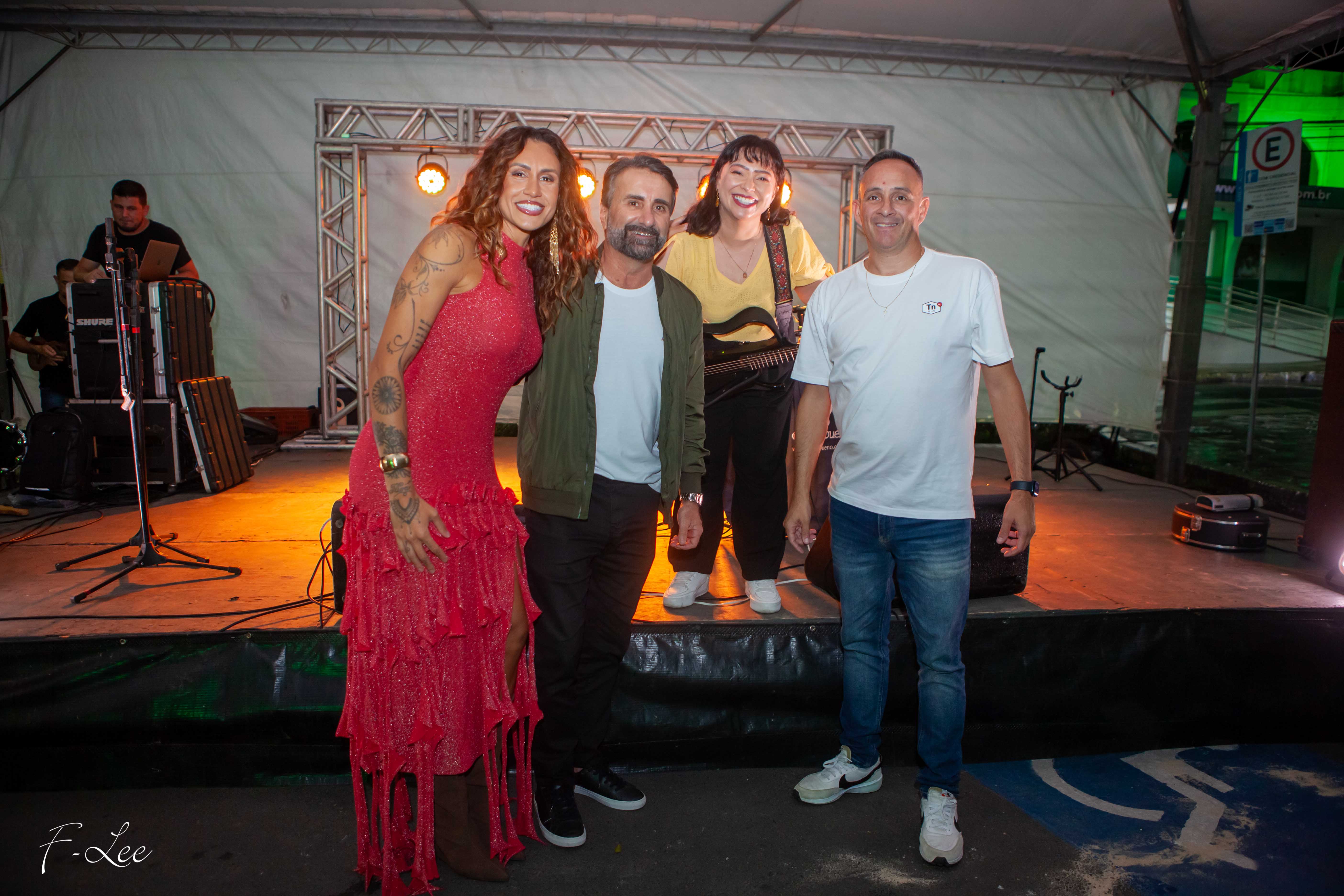 Shows - Denise Bueno e Carol Morena