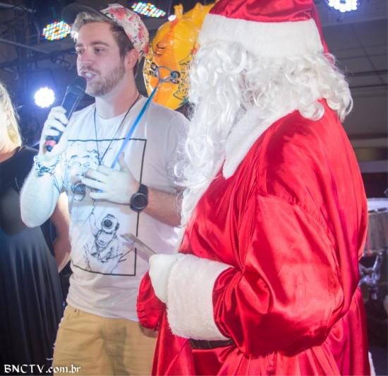 Youtuber Luba no Natal Luz Tubarão