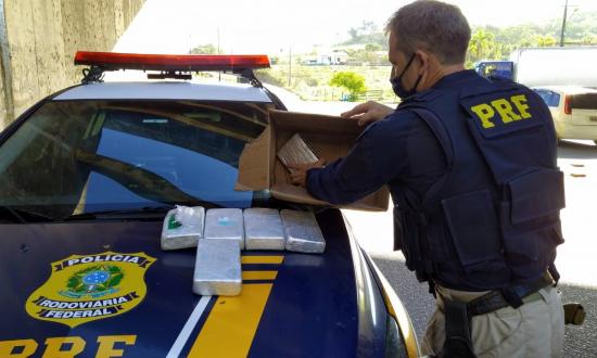 PRF: seis quilos de cocaÃ­na em Jaguaruna