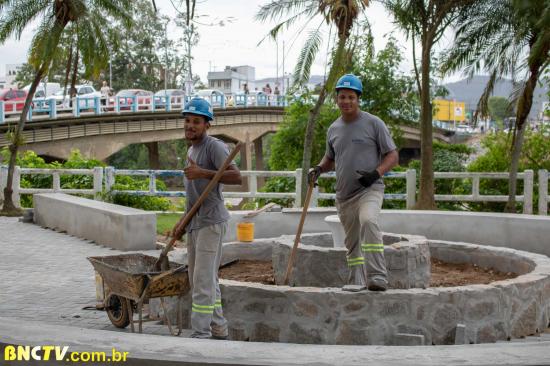 Praça do Chafariz: quase pronta!