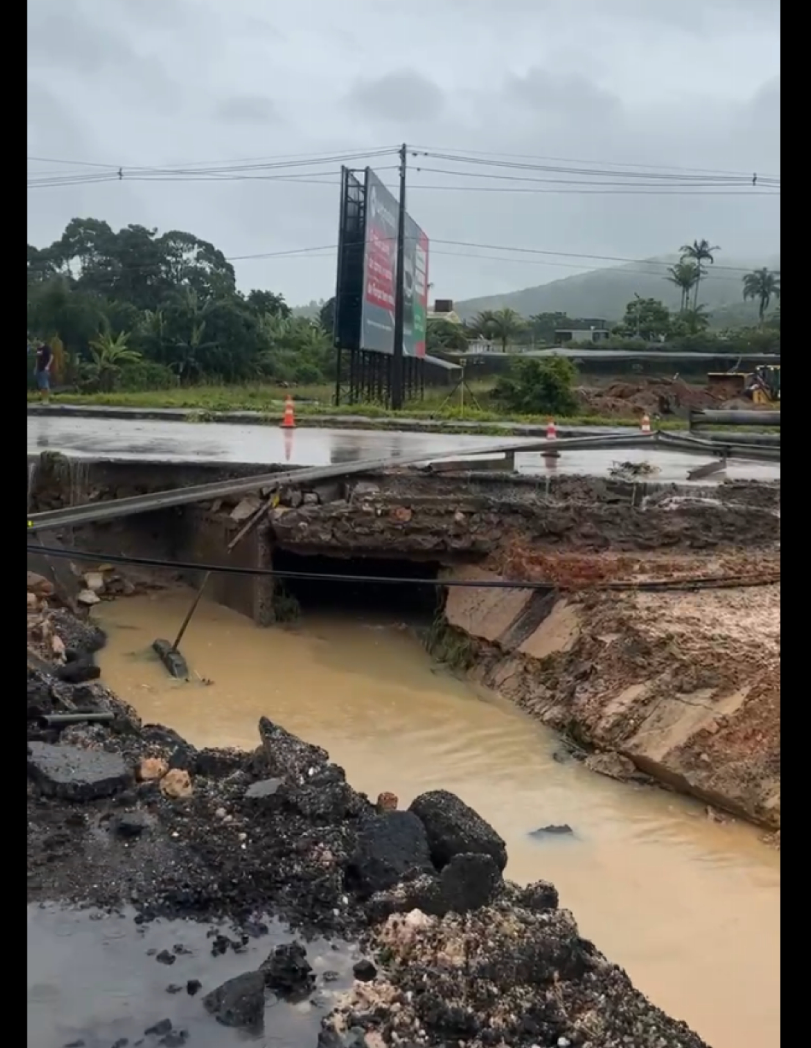 Chuvas em SC: Situação da BR-101 em Biguaçu