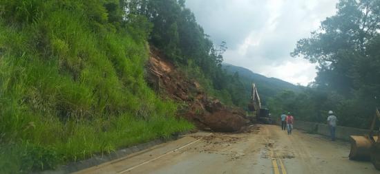 Serra da Rocinha, Timbé do Sul, SC, bloqueada