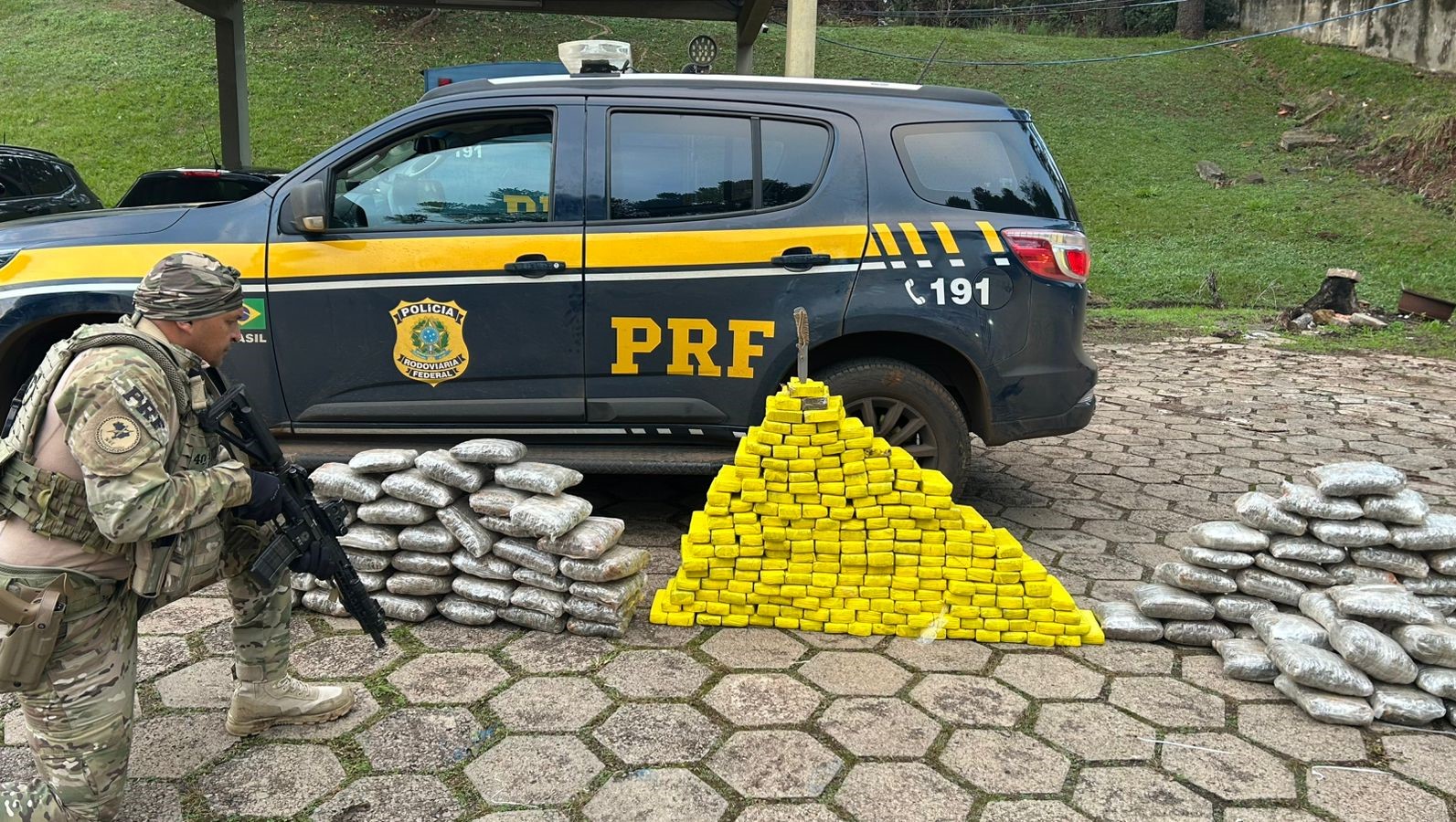 PRF: 120 quilos de maconha e 75 quilos de skunk