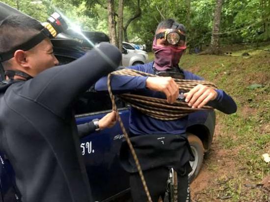 Presos há 9 dias em caverna na Tailândia 