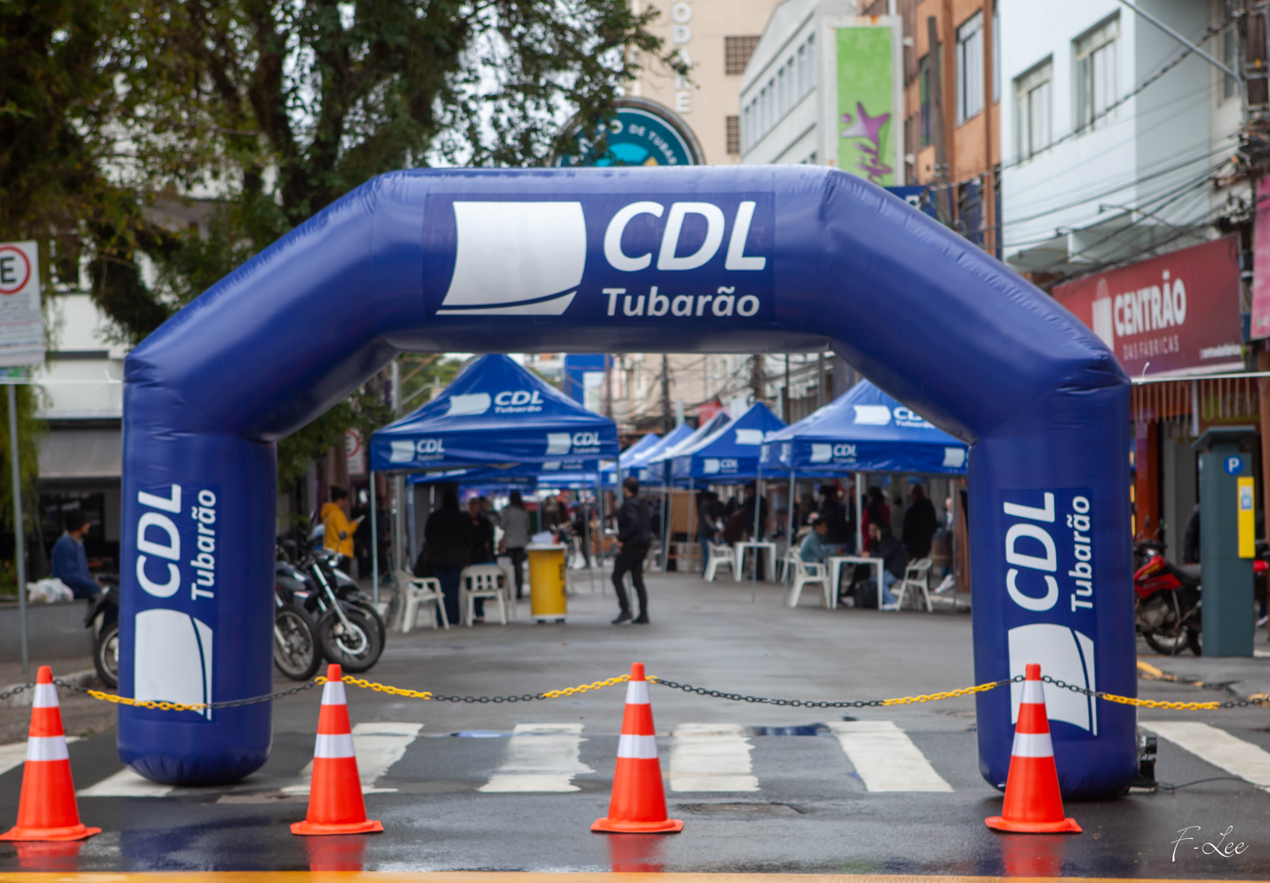 Tendas personalizadas da CDL Tubarão