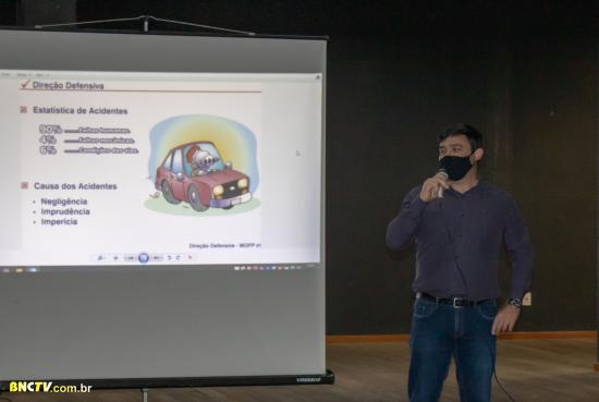 Importante palestra com o Dr. Daniel